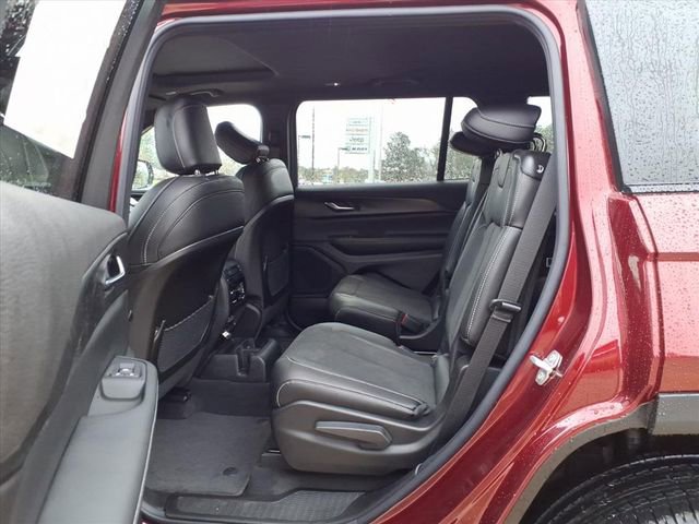 New 2025 Jeep Grand Cherokee L Altitude AWD/4WD image 16