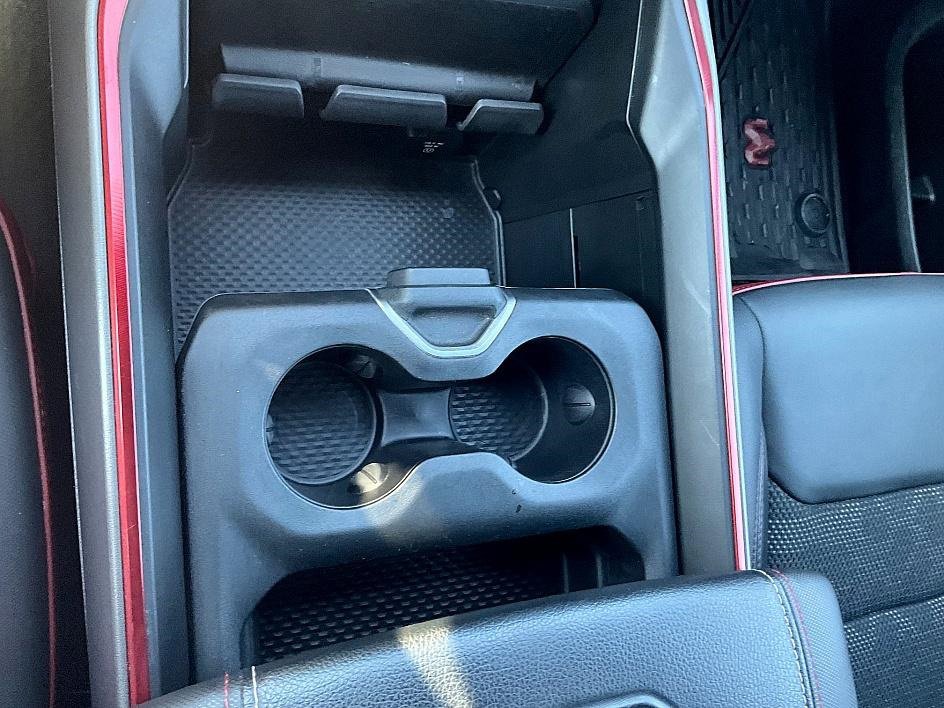 Used 2020 RAM 1500 Rebel image 26