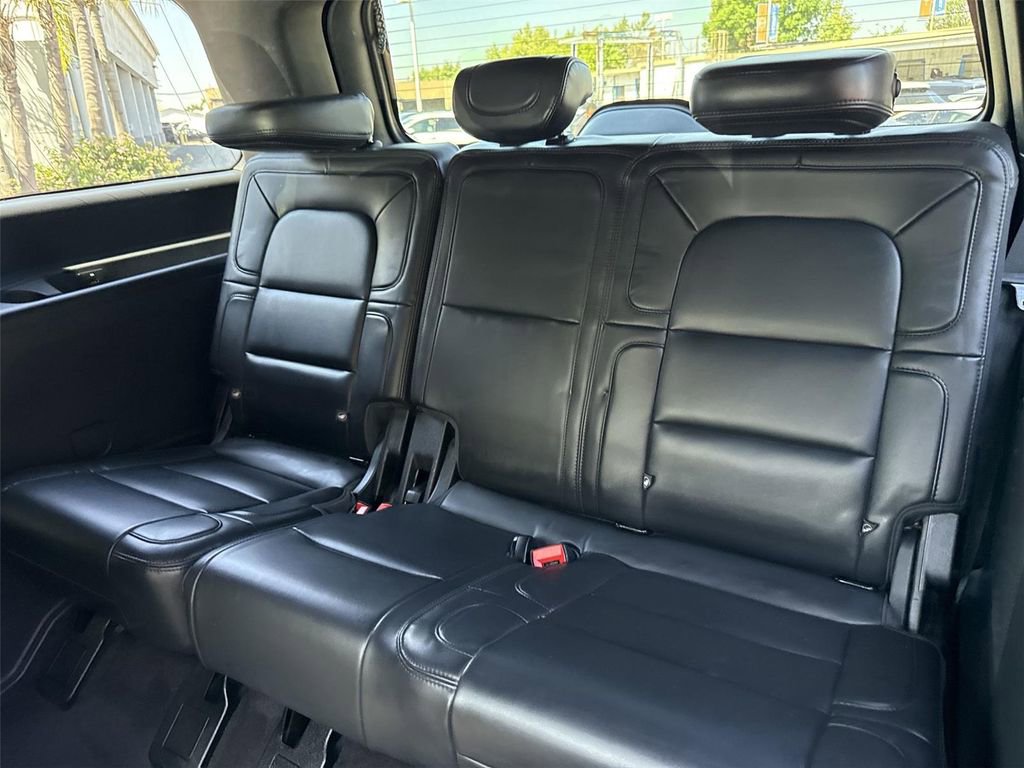 Used 2024 Lincoln Navigator Premiere image 33