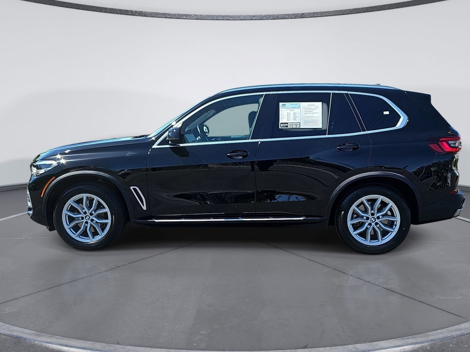 Used 2023 BMW X5 sDrive40i w/ Parking Assistance Package image 6
