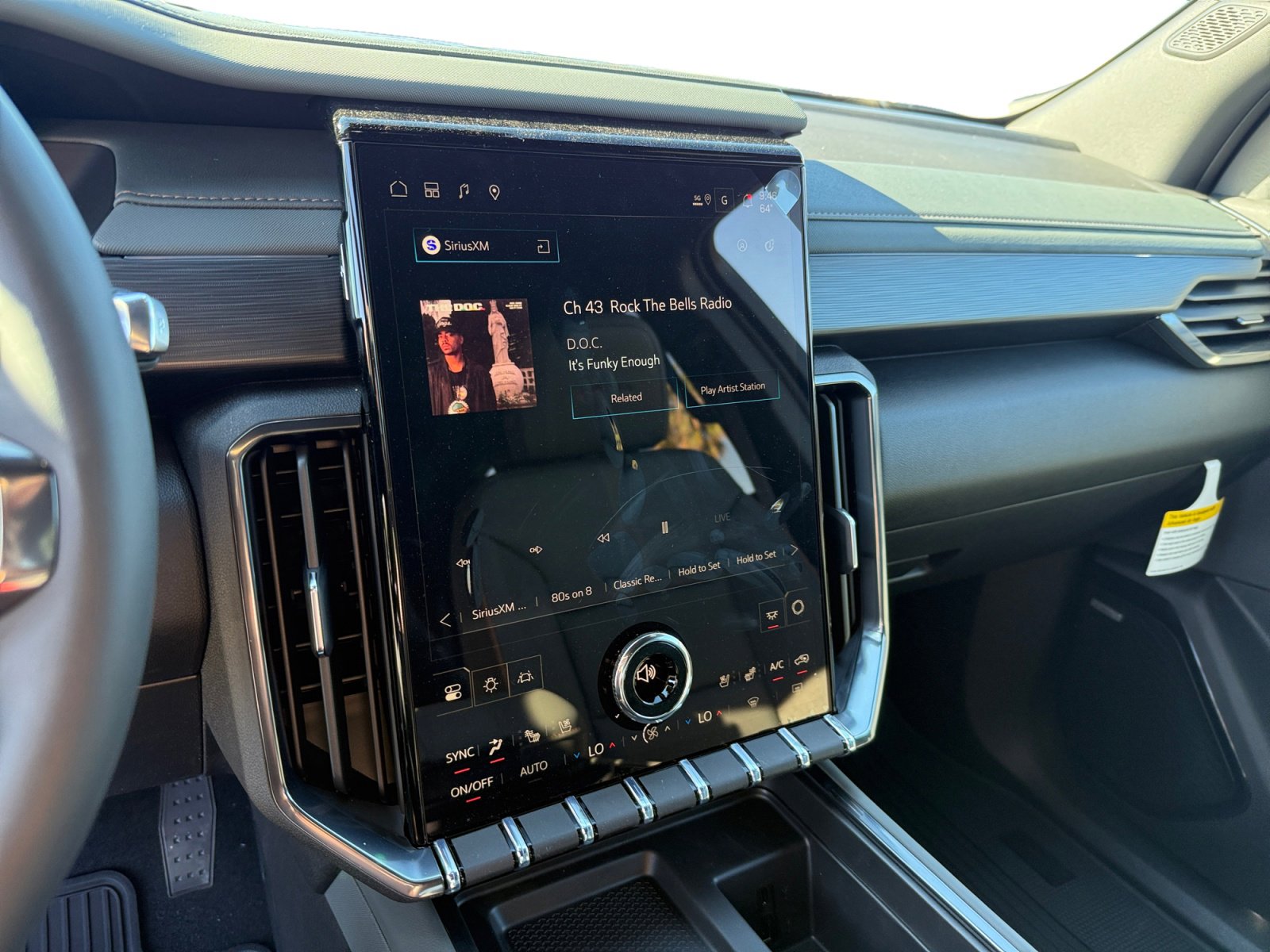 New 2026 GMC Acadia AT4 w/ Luxury Package image 12