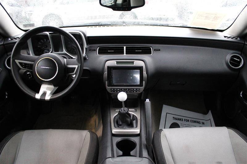 Used 2011 Chevrolet Camaro LT w/ Silver Stripe Package RWD image 13