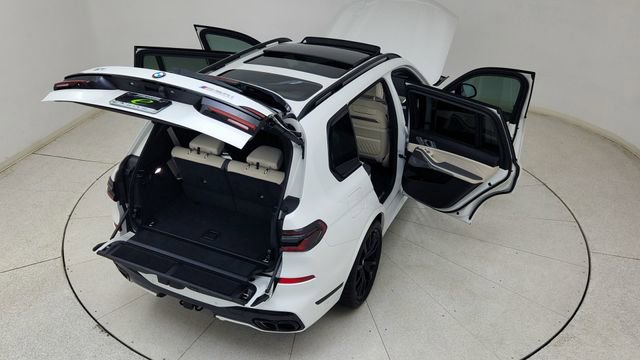 Used 2024 BMW X7 M60i w/ Executive Package image 91