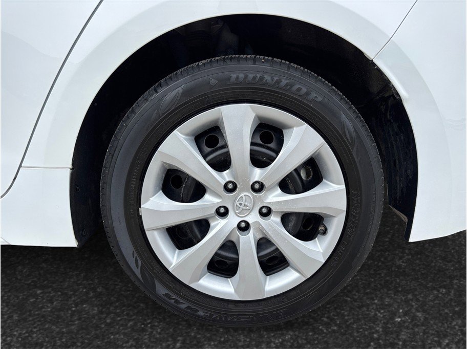 Used 2022 Toyota Corolla LE image 14
