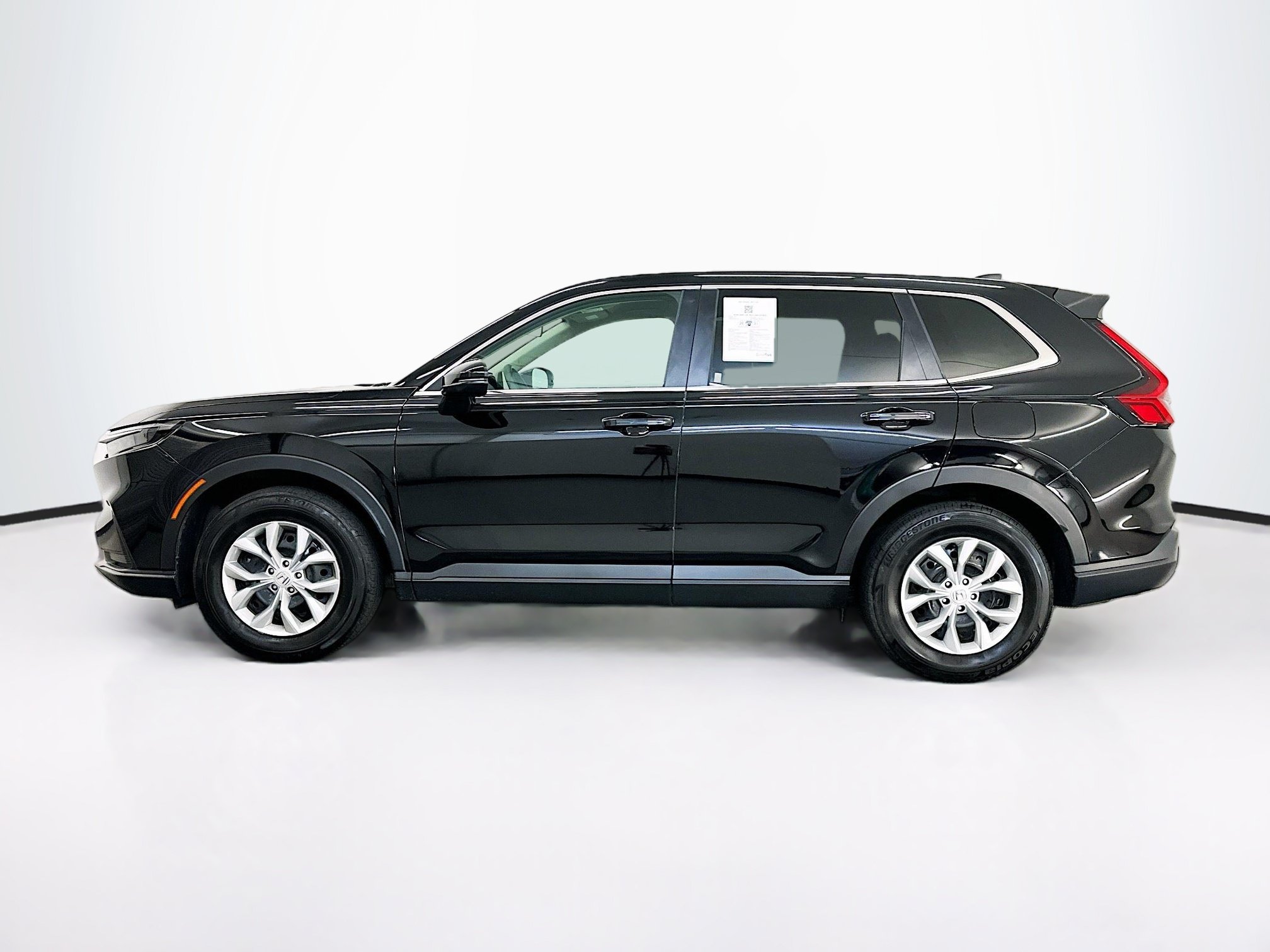 Used 2025 Honda CR-V LX image 4