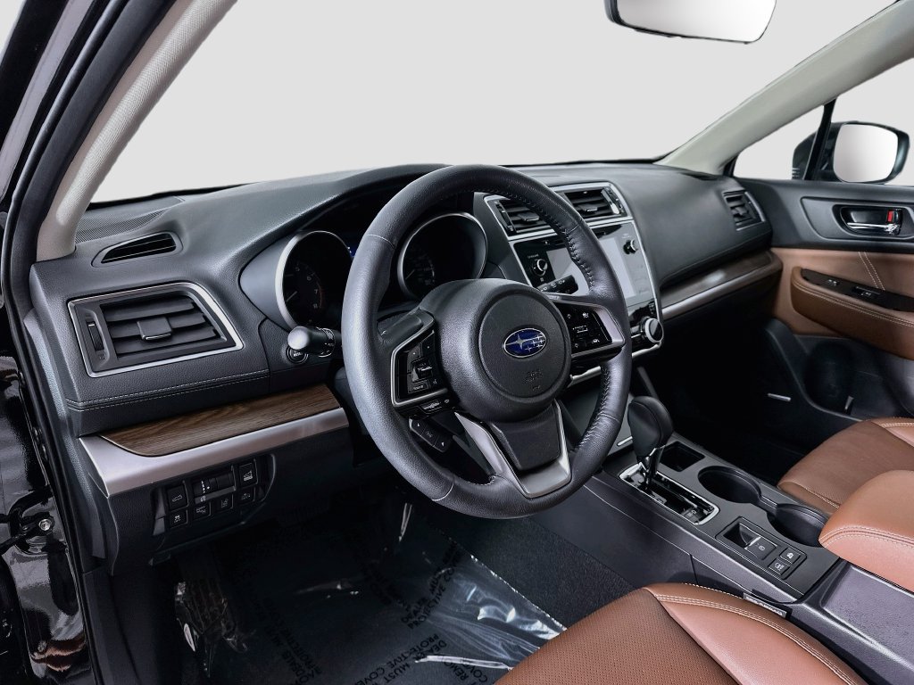 Used 2019 Subaru Outback 3.6R Touring AWD/4WD image 4