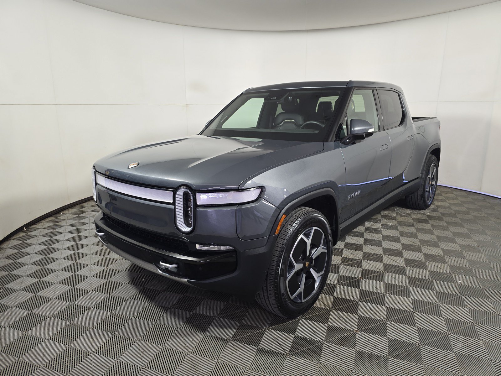 Used 2023 Rivian R1T Adventure