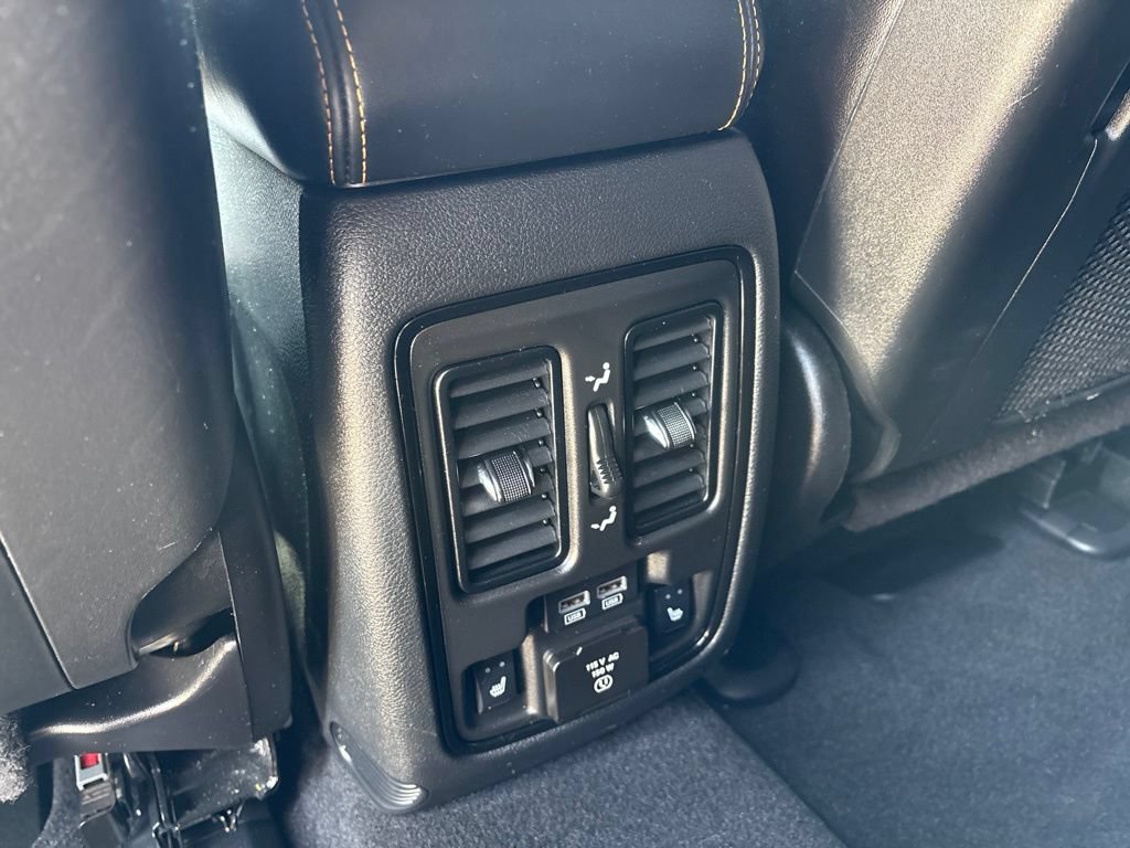 Used 2023 Dodge Durango R/T w/ Hemi Orange Plus Package AWD/4WD image 27