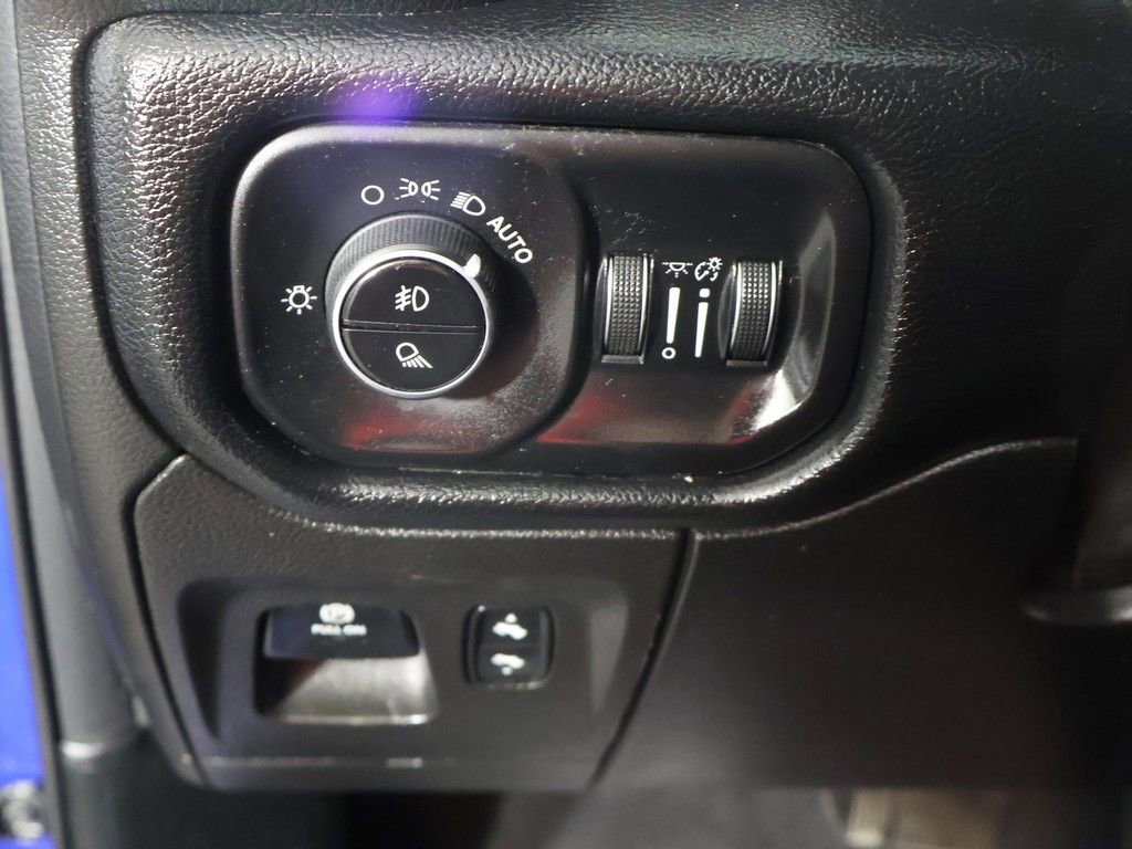 Used 2019 RAM 1500 Sport w/ Level 2 Equipment Group AWD/4WD image 31