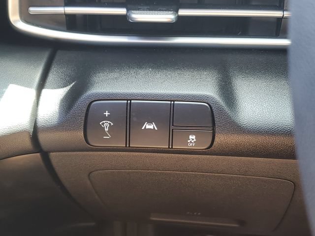 Used 2022 Hyundai Elantra SEL w/ Preferred Accessory Package FWD image 30