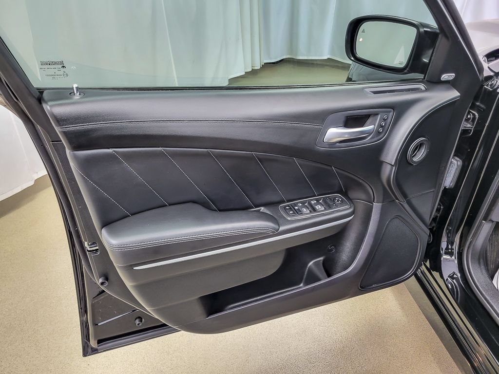 Used 2023 Dodge Charger R/T w/ Plus Group RWD image 20