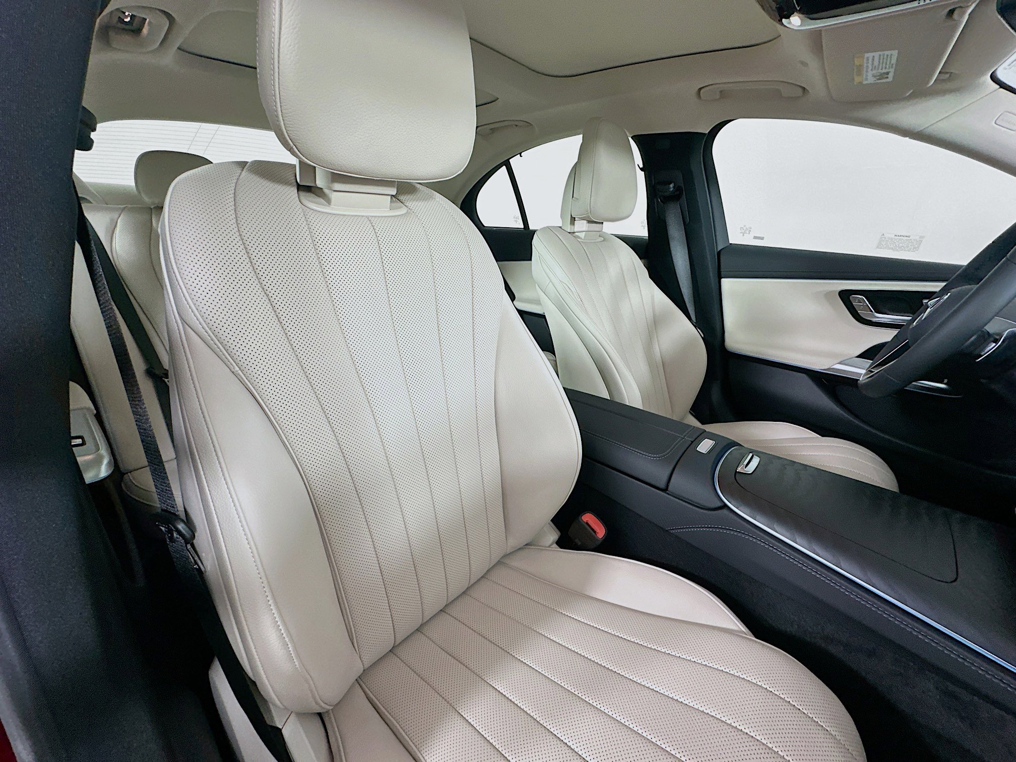 Used 2026 Mercedes-Benz E 350 4MATIC Sedan image 38