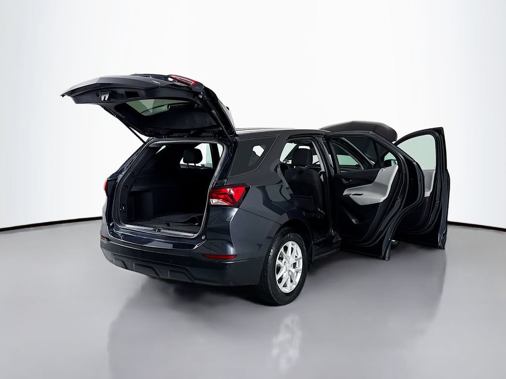 Used 2022 Chevrolet Equinox LS AWD/4WD image 21