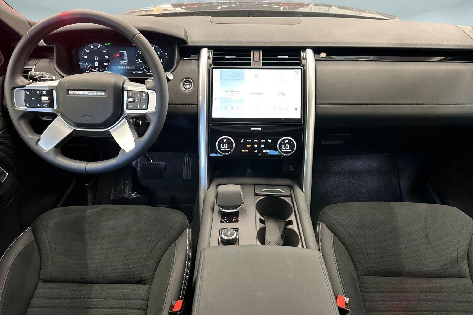 Certified 2025 Land Rover Discovery S AWD/4WD image 15