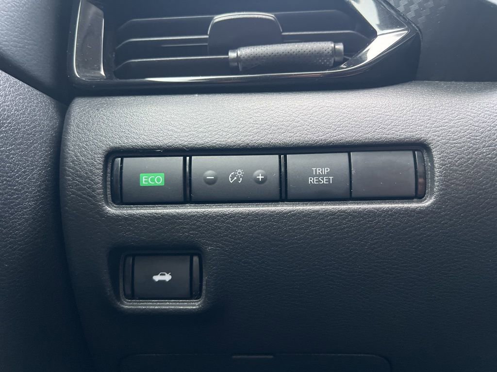 Used 2023 Nissan Sentra SV image 14