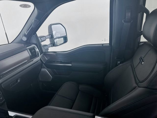 New 2026 Ford F450 Platinum w/ FX4 Off-Road Package AWD/4WD image 24