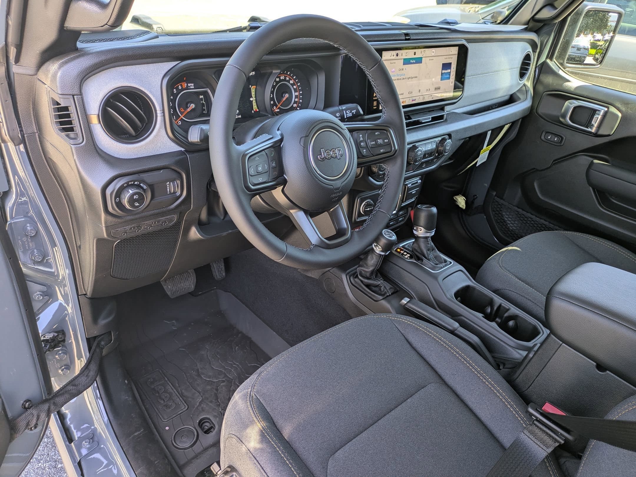New 2026 Jeep Gladiator Sport AWD/4WD image 9
