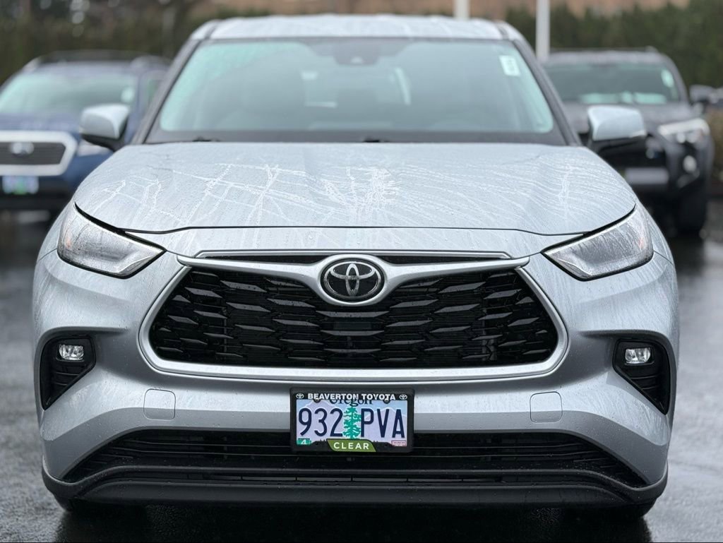 Used 2023 Toyota Highlander LE image 8