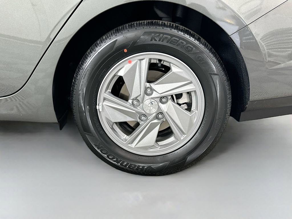 New 2026 Hyundai Elantra SE w/ Cargo Package image 21