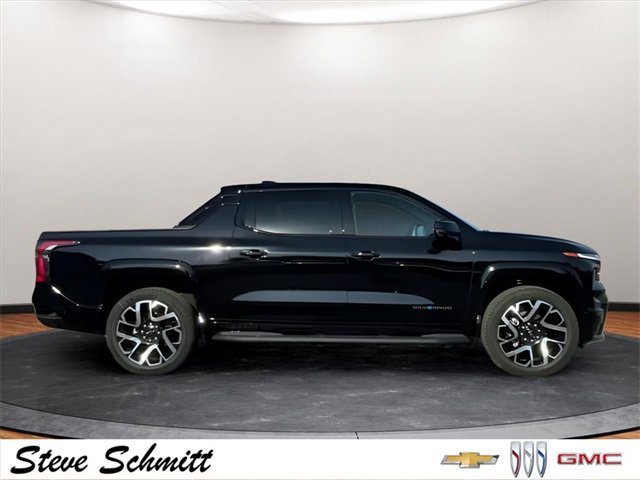 New 2025 Chevrolet Silverado EV RST image 10