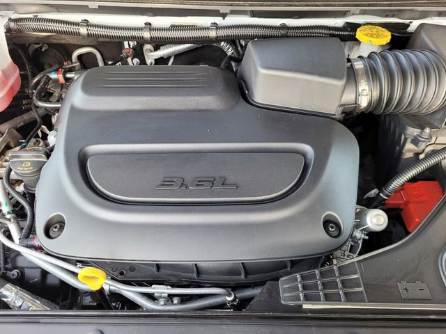 Used 2025 Chrysler Pacifica Select FWD image 20