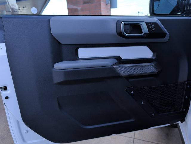 Used 2023 Ford Bronco Black Diamond AWD/4WD image 12