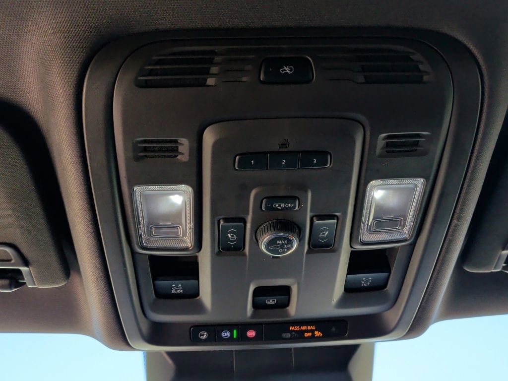 Used 2023 Cadillac Escalade Premium Luxury w/ LPO, Radiant Package image 23