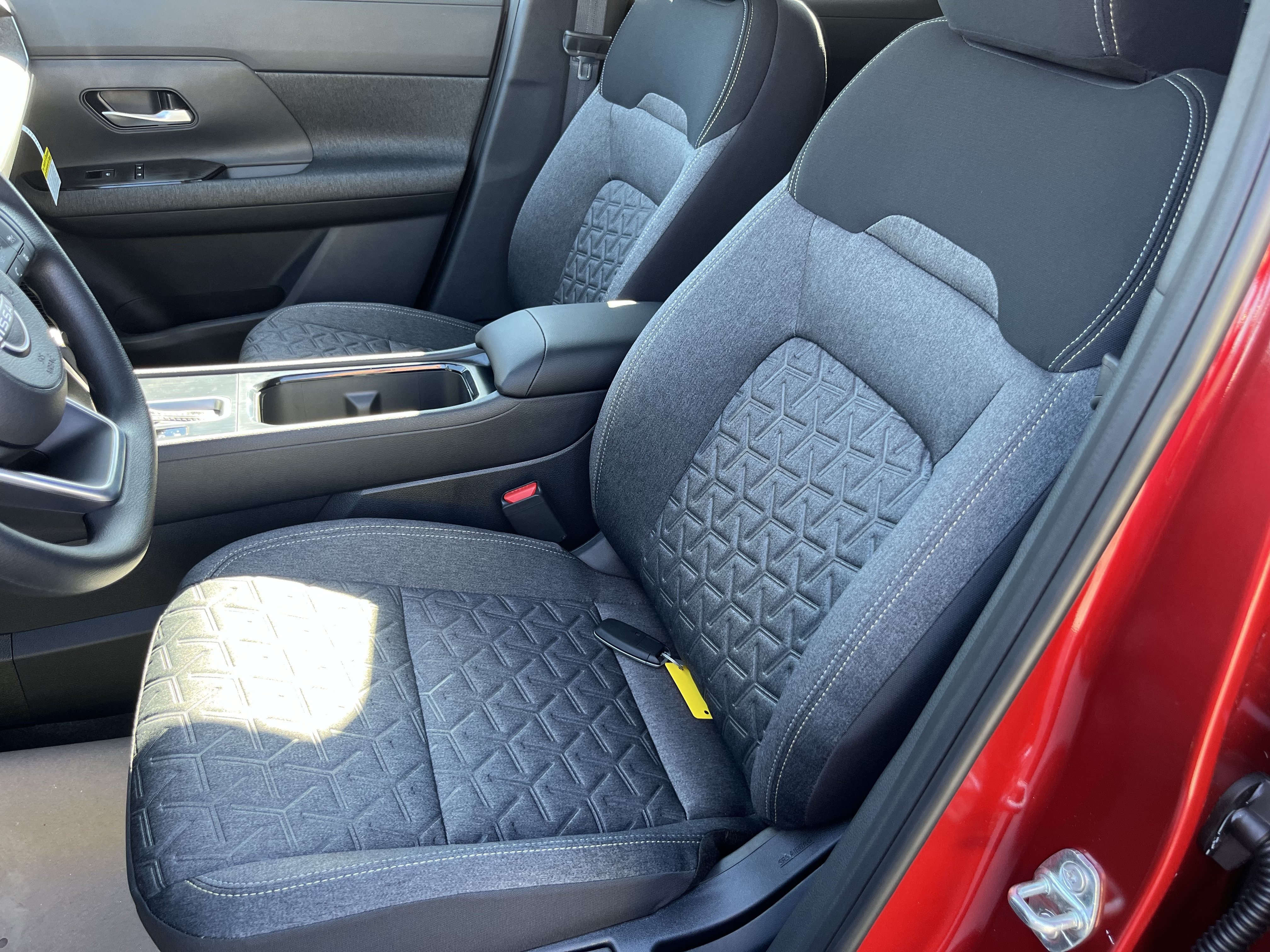 New 2027 Nissan Kicks SV w/ SV Premium Package AWD/4WD image 13