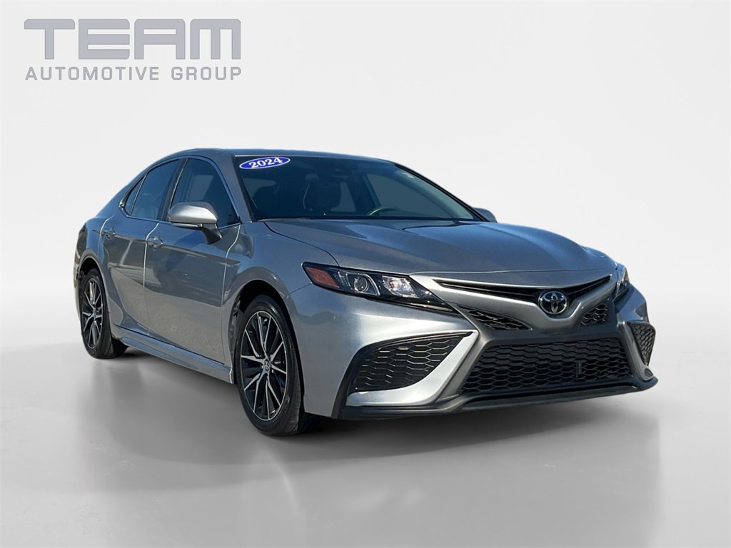 Used 2024 Toyota Camry SE