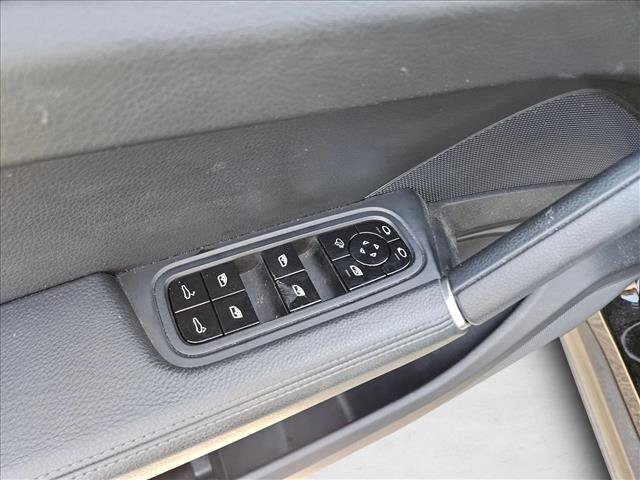 Used 2021 Porsche Cayenne image 12