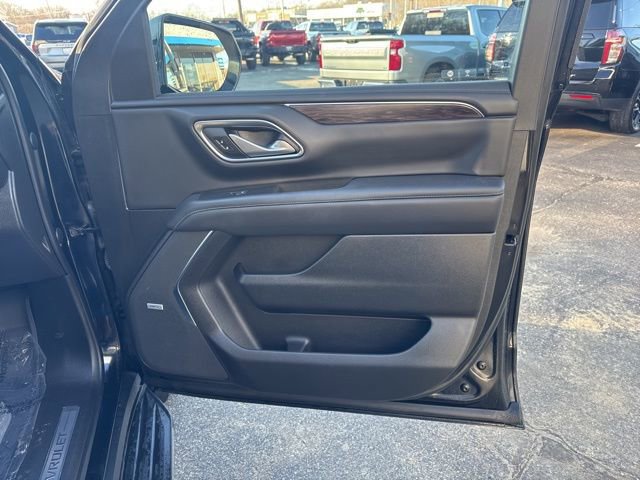 Used 2022 Chevrolet Tahoe LT w/ Luxury Package image 29