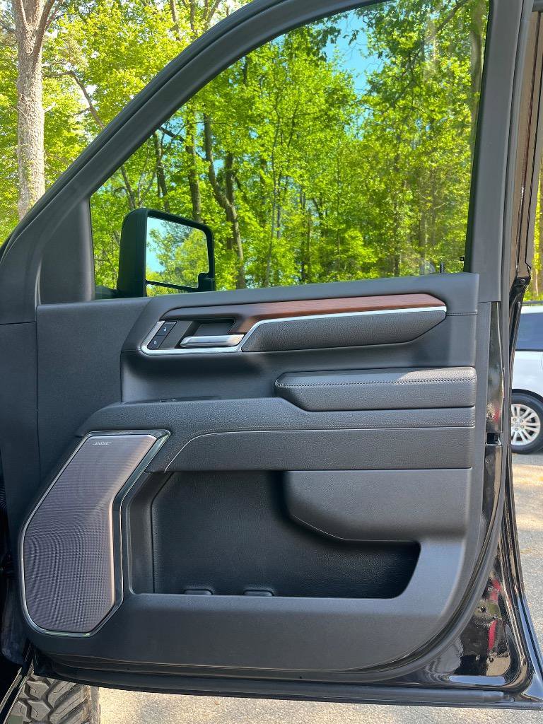 Used 2024 GMC Sierra 2500 Denali w/ Denali Reserve Package AWD/4WD image 45
