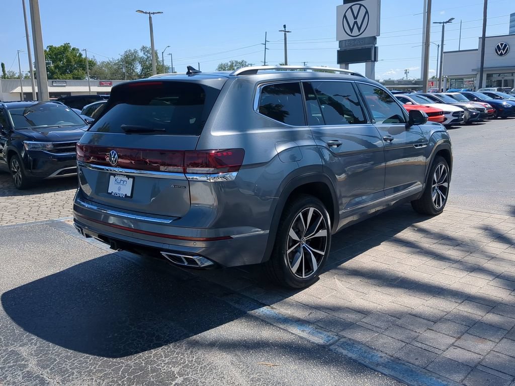 Used 2025 Volkswagen Atlas SEL Premium R-Line AWD/4WD image 4