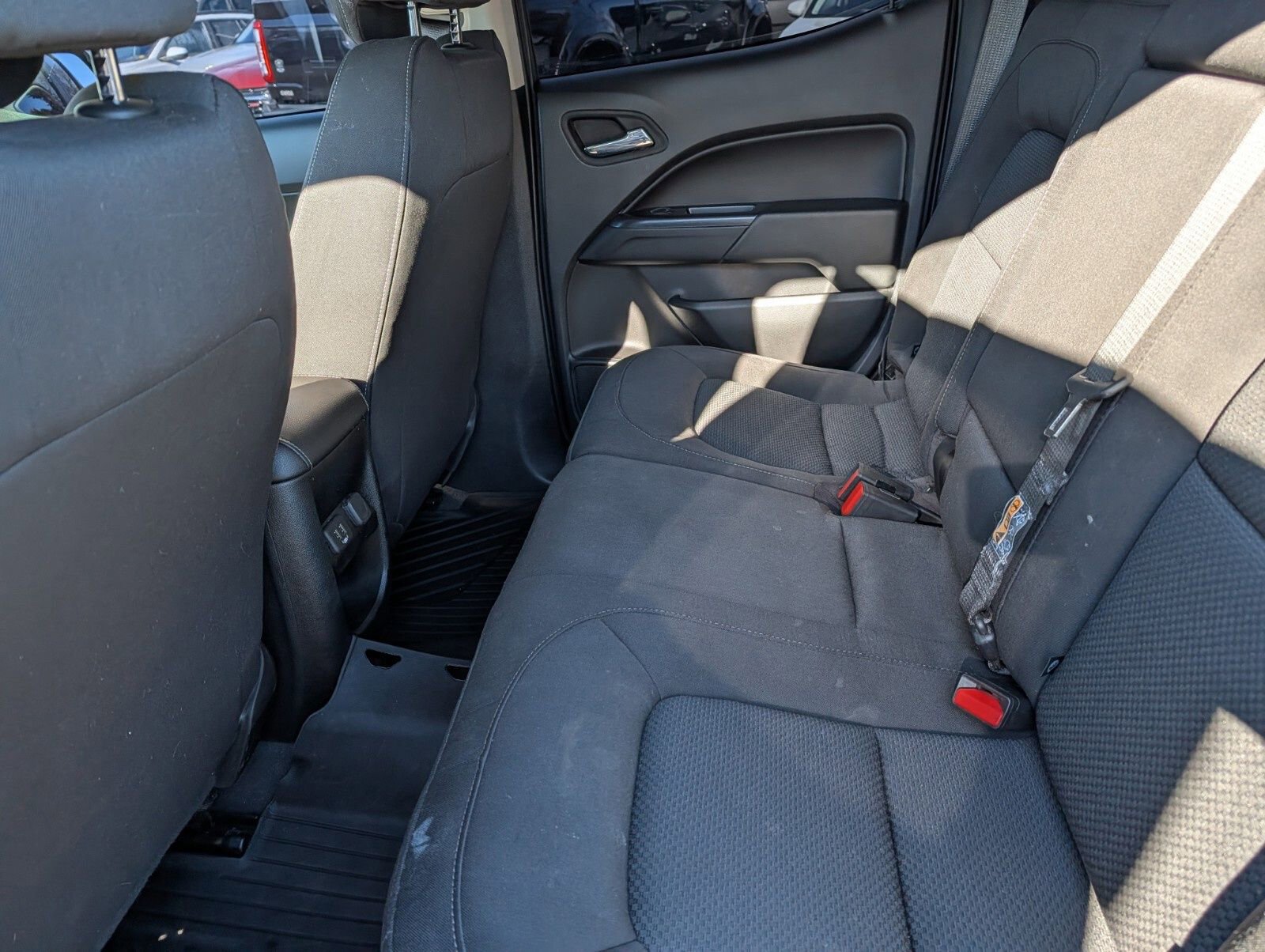 Used 2021 Chevrolet Colorado LT w/ LT Convenience Package RWD image 17