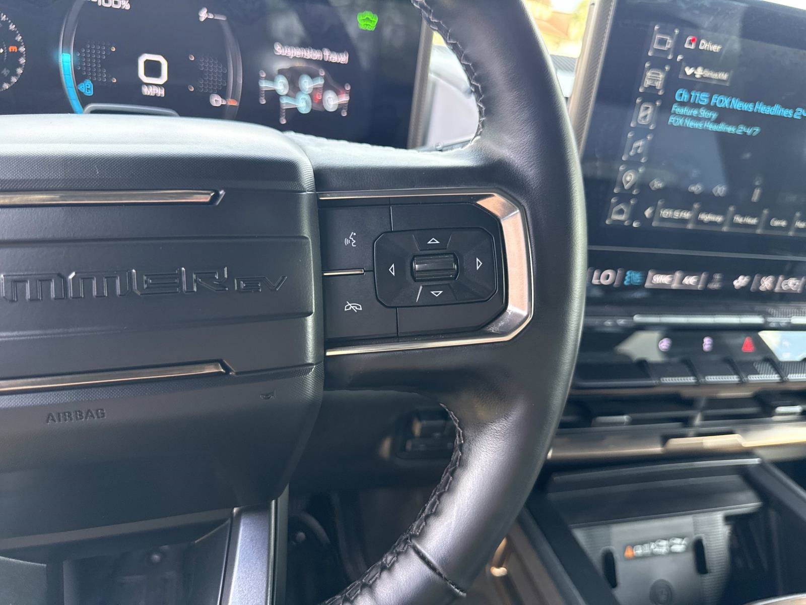 Used 2024 GMC Hummer EV 2X AWD/4WD image 28
