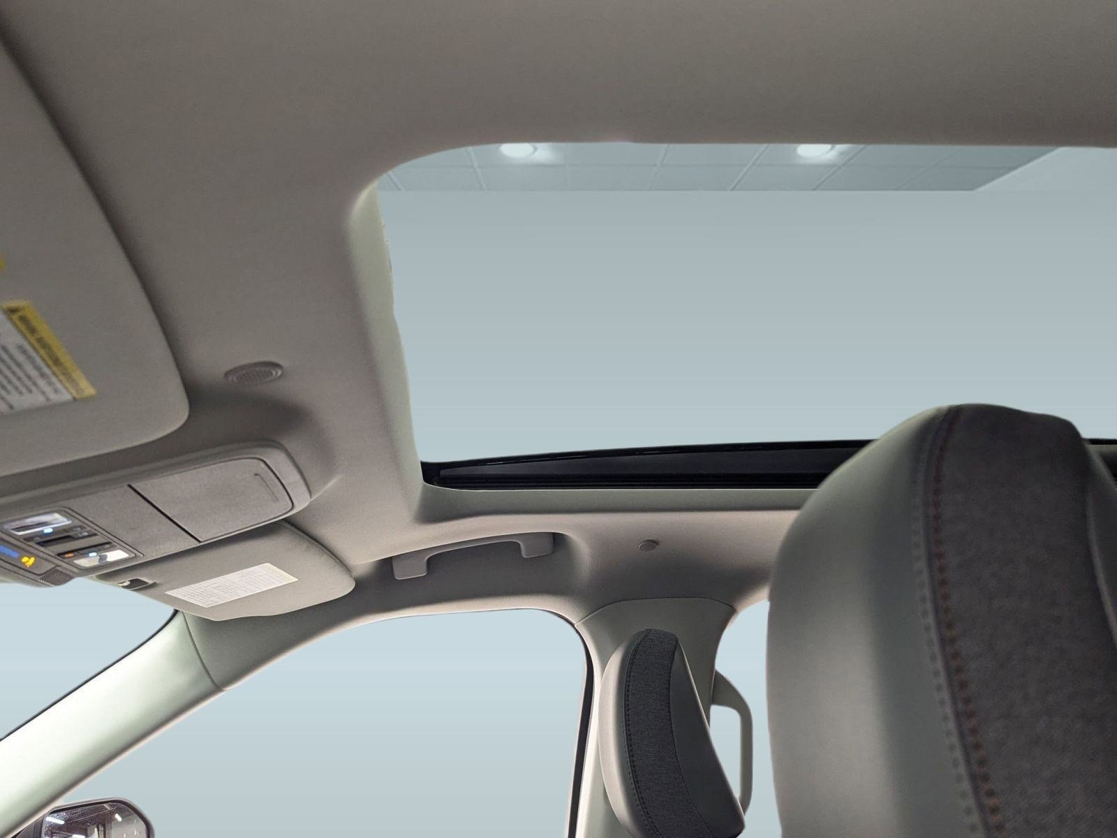 New 2026 Ford Explorer Active w/ Active Comfort Package image 12