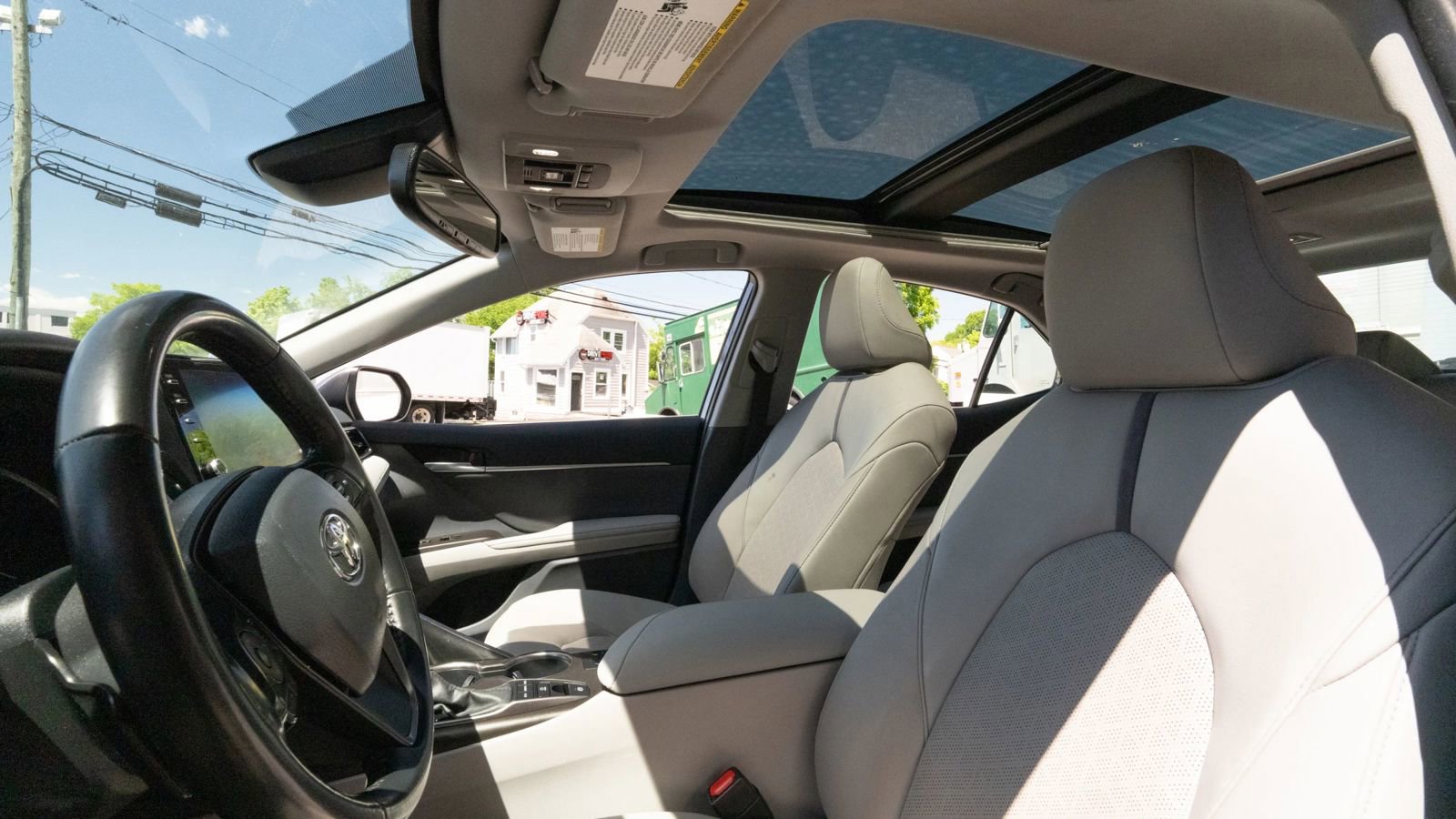 Used 2023 Toyota Camry XSE FWD image 24