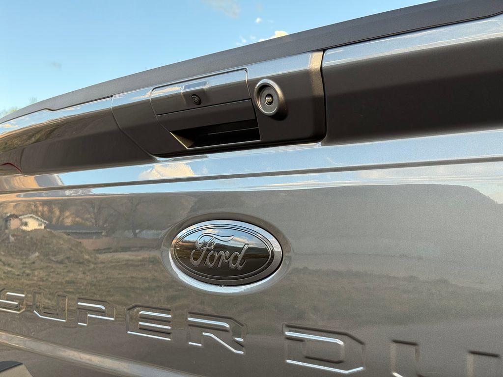 Used 2026 Ford F350 Lariat AWD/4WD image 14