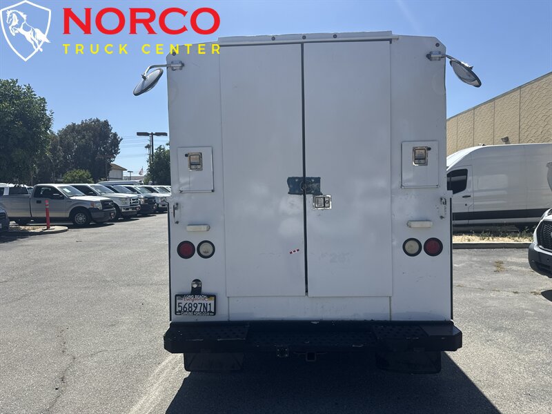 Used 2013 Ford E-350 and Econoline 350 Super Duty w/ Class I Trailer Tow Pkg RWD image 7