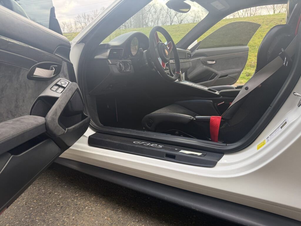 Used 2016 Porsche 911 GT3 RS RWD image 36