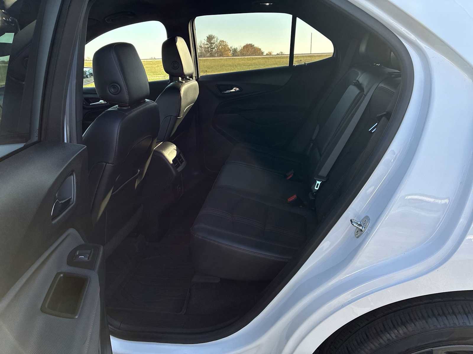 Used 2022 Chevrolet Equinox RS w/ LPO, Floor Liner Package image 23