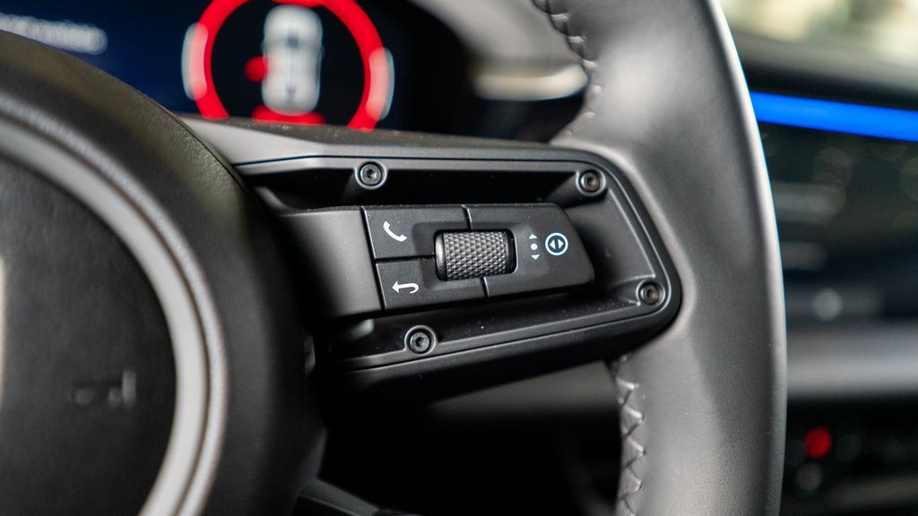 New 2024 Porsche Macan 4 Electric image 30