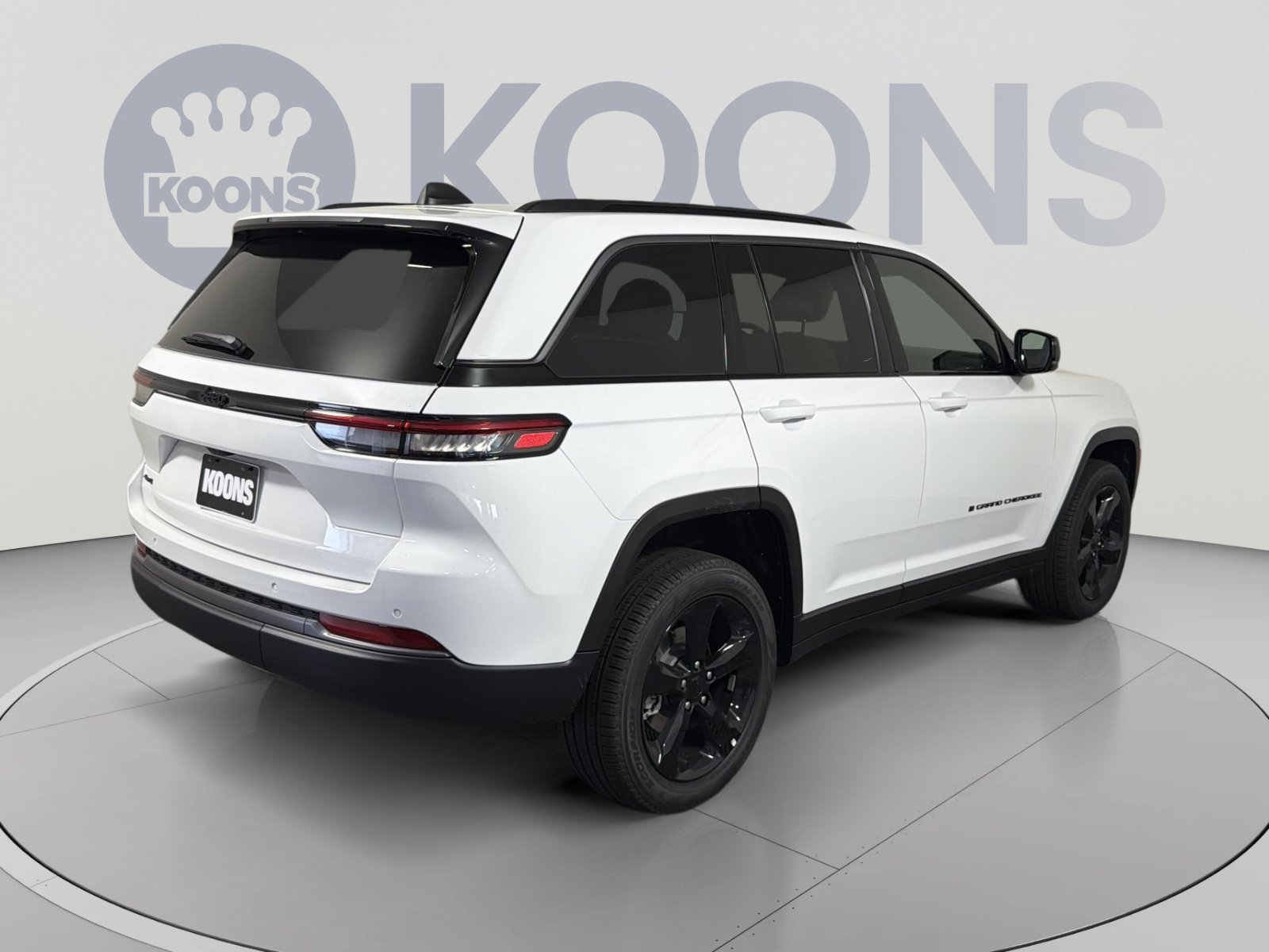New 2026 Jeep Grand Cherokee Limited w/ Limited Altitude Package AWD/4WD image 7