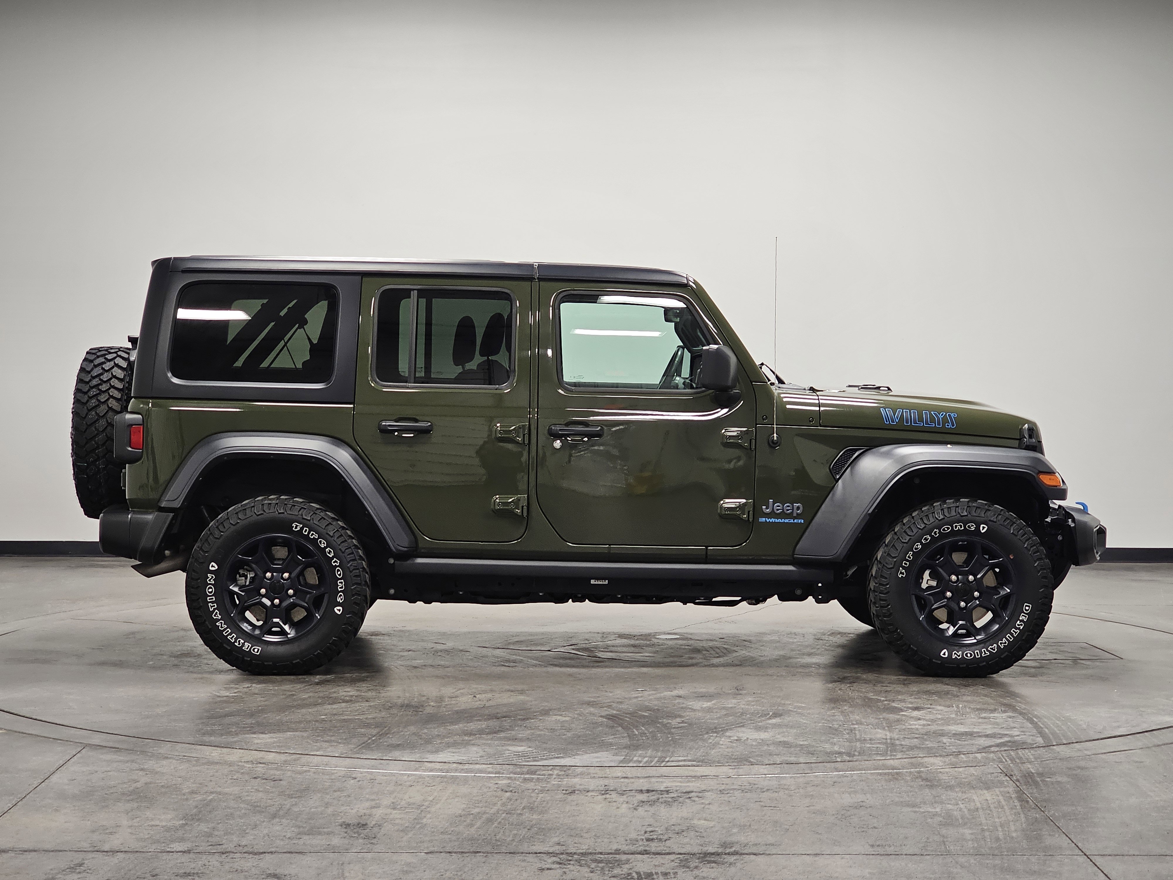Used 2023 Jeep Wrangler Unlimited w/ 8.4" Radio Group AWD/4WD image 9