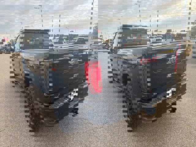 Used 2020 GMC Sierra 3500 AT4 w/ AT4 Premium Package image 5