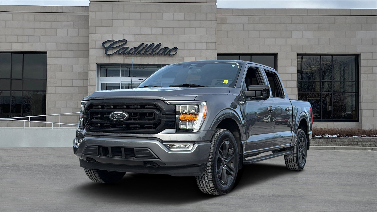 Used 2023 Ford F150 XLT w/ Equipment Group 302A High image 5