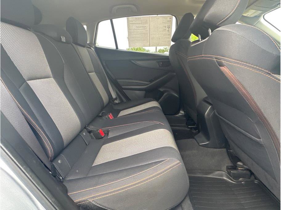 Used 2018 Subaru Crosstrek 2.0i Premium w/ Moonroof Package AWD/4WD image 12