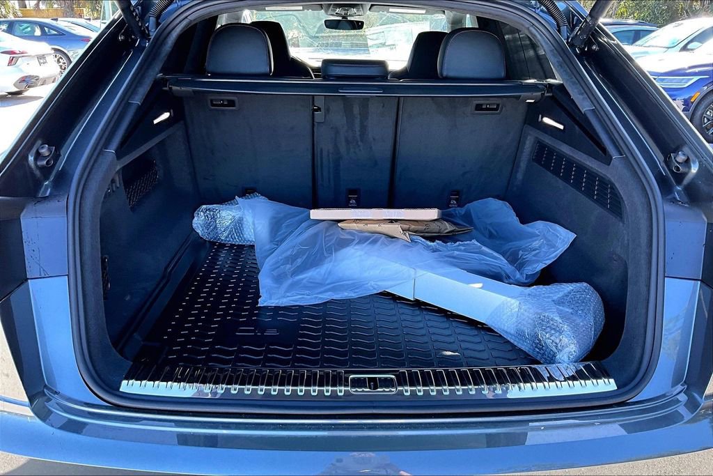 New 2026 Audi RS Q8 performance image 15