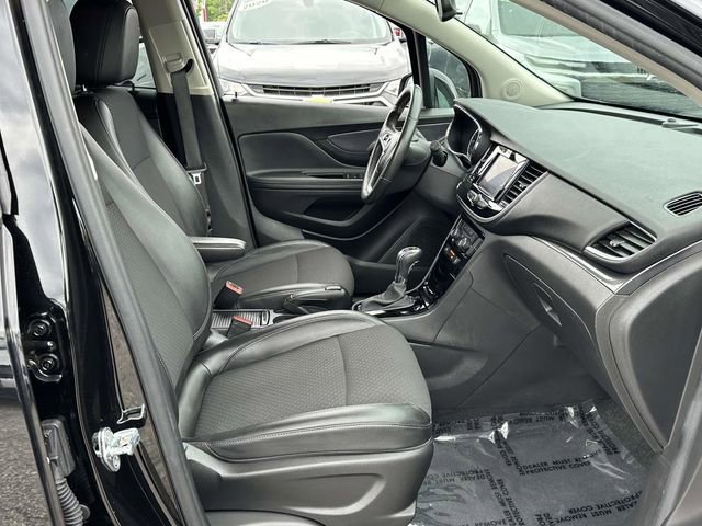 Used 2022 Buick Encore Preferred w/ Safety Package AWD/4WD image 21