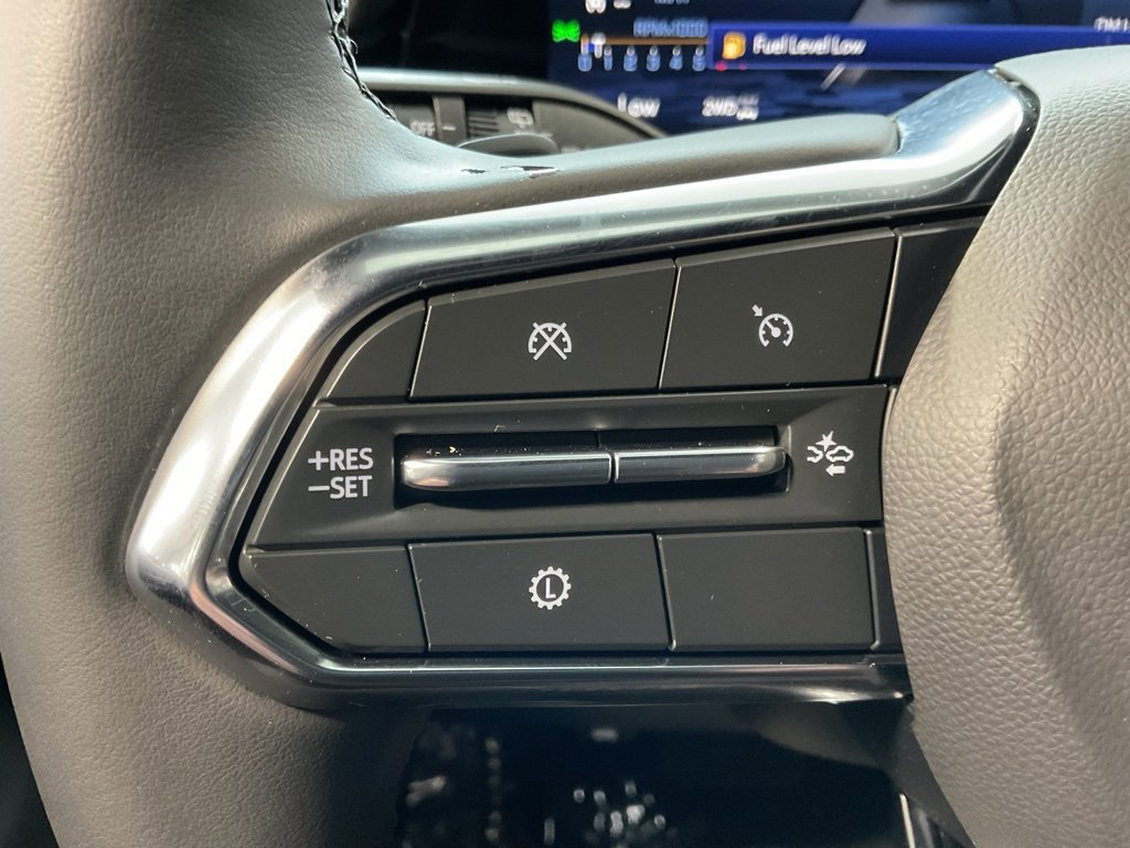 Used 2025 Chevrolet Tahoe High Country image 13